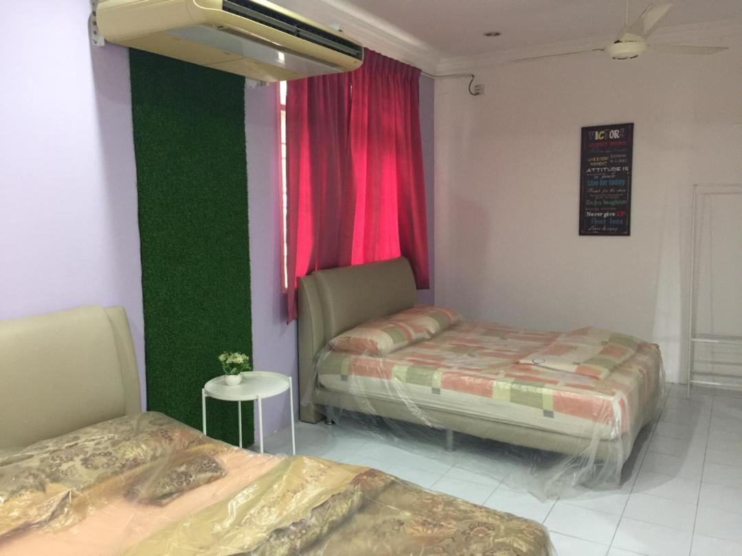 The Garden Vacation Home Lumut Exterior foto